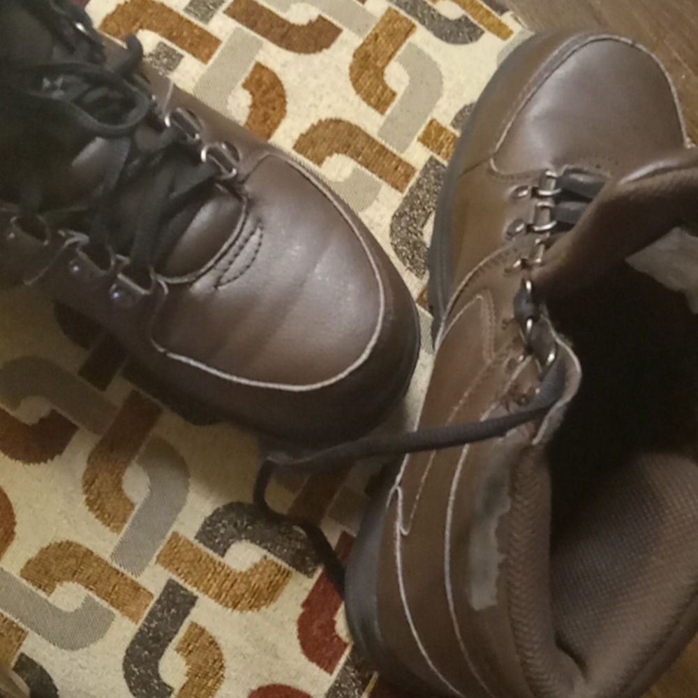 Nike Boy Boots